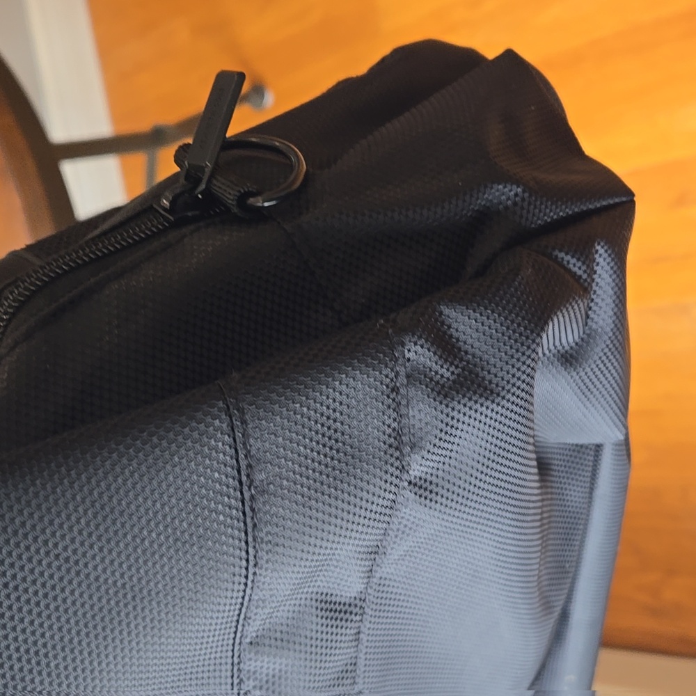 Kenneth Cole Reaction Black Weekender Travel Tote Bag Carry-On - Picture 12 of 16